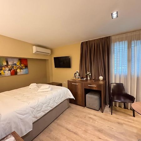 4R Colombo Hotel Tirana Eksteriør billede