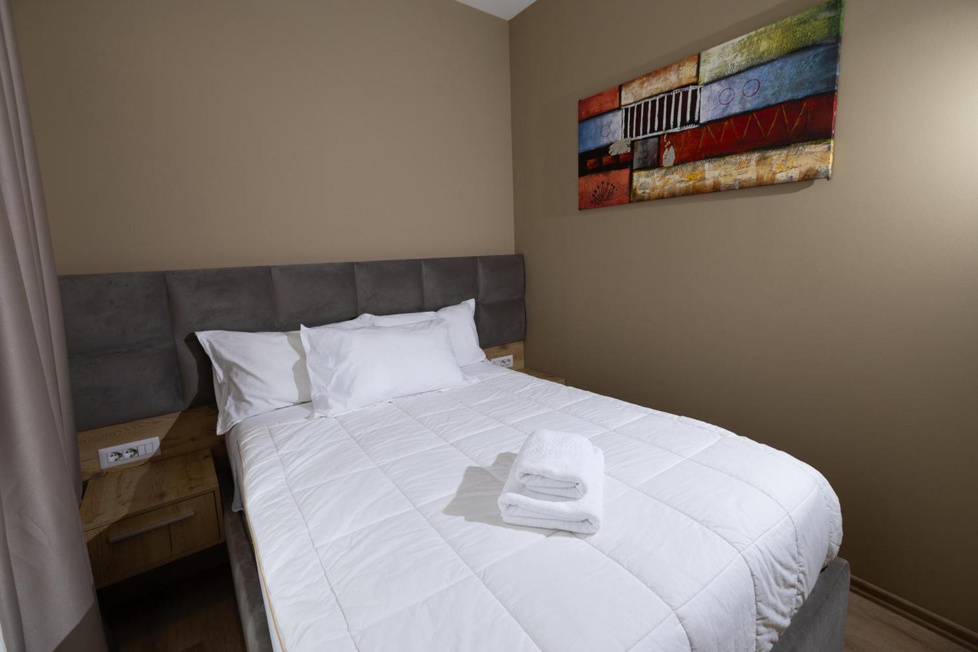 4R Colombo Hotel Tirana Eksteriør billede
