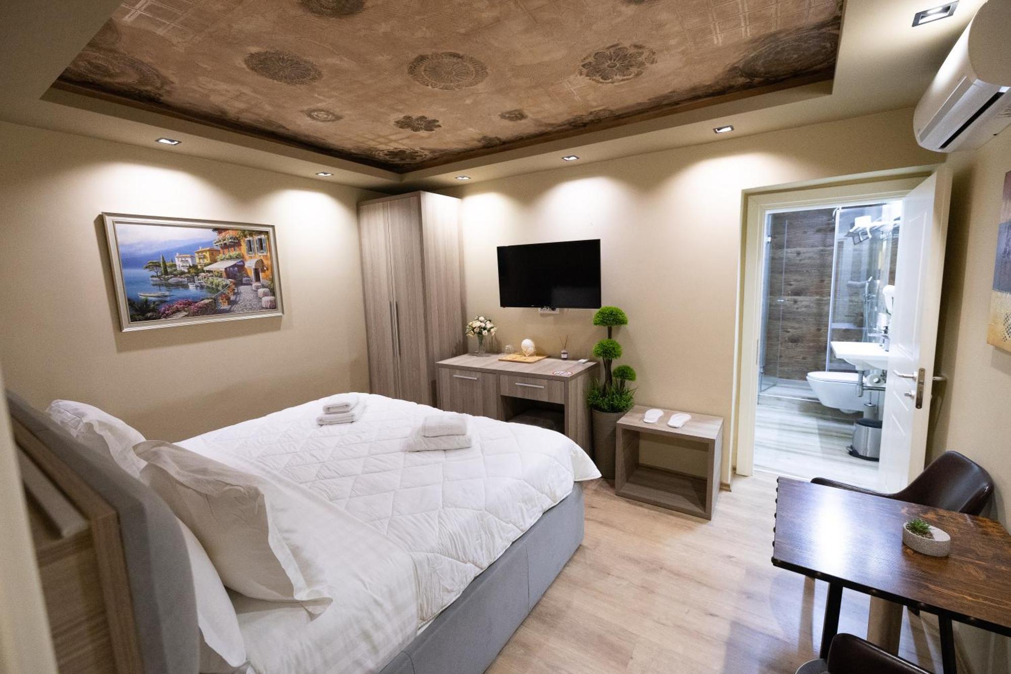 4R Colombo Hotel Tirana Eksteriør billede