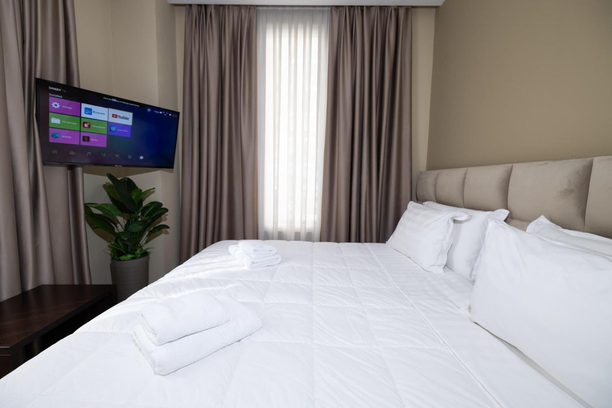 4R Colombo Hotel Tirana Eksteriør billede