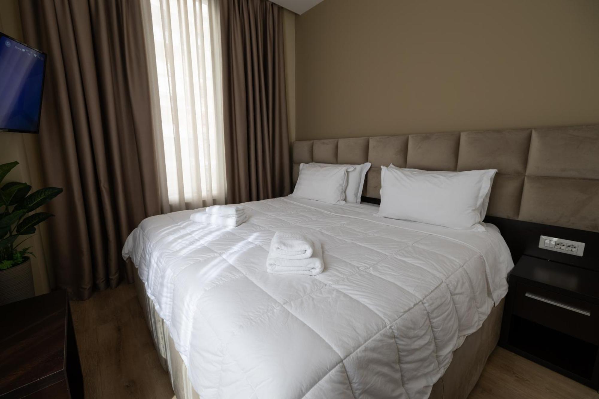 4R Colombo Hotel Tirana Eksteriør billede