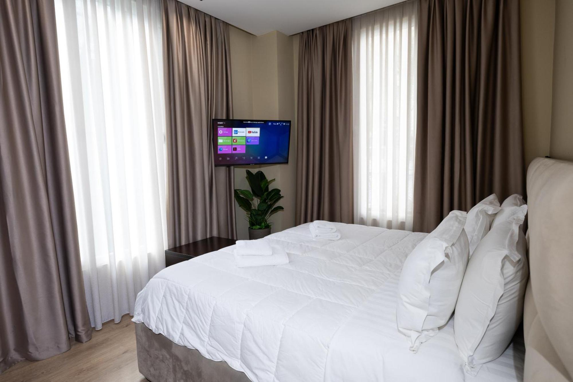 4R Colombo Hotel Tirana Eksteriør billede