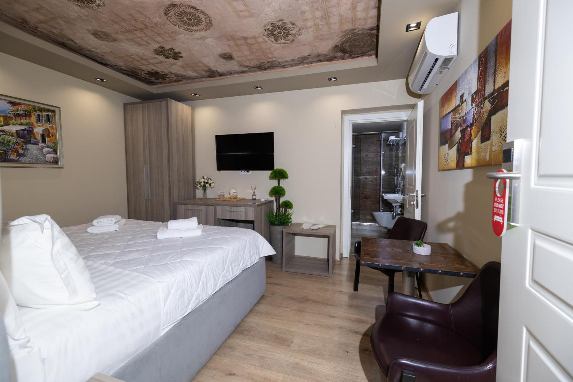 4R Colombo Hotel Tirana Eksteriør billede
