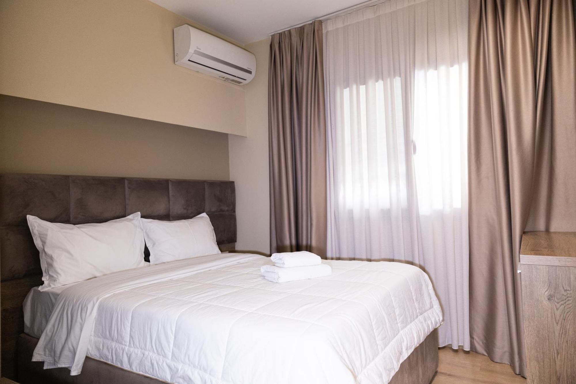 4R Colombo Hotel Tirana Eksteriør billede